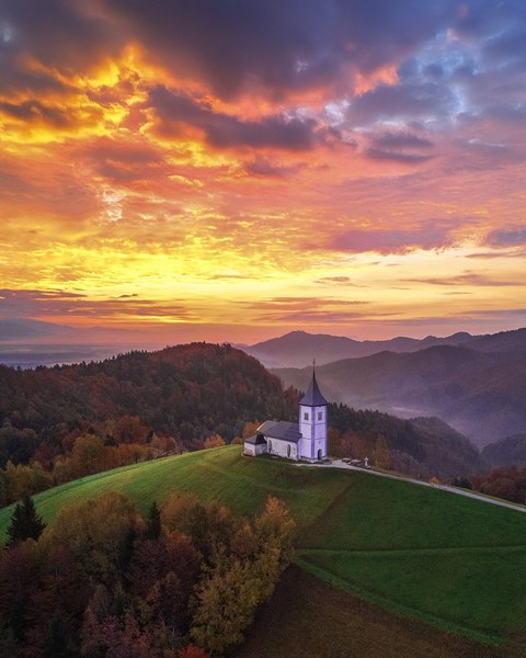 Slovenia landscape — photograph 6 of 19