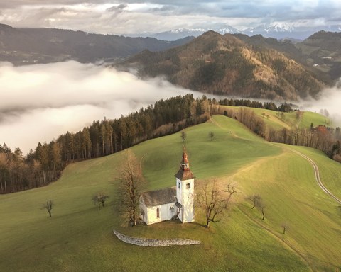 Slovenia landscape — photograph 18 of 19